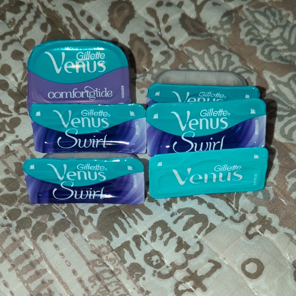 Gillette Venus Comportglide.